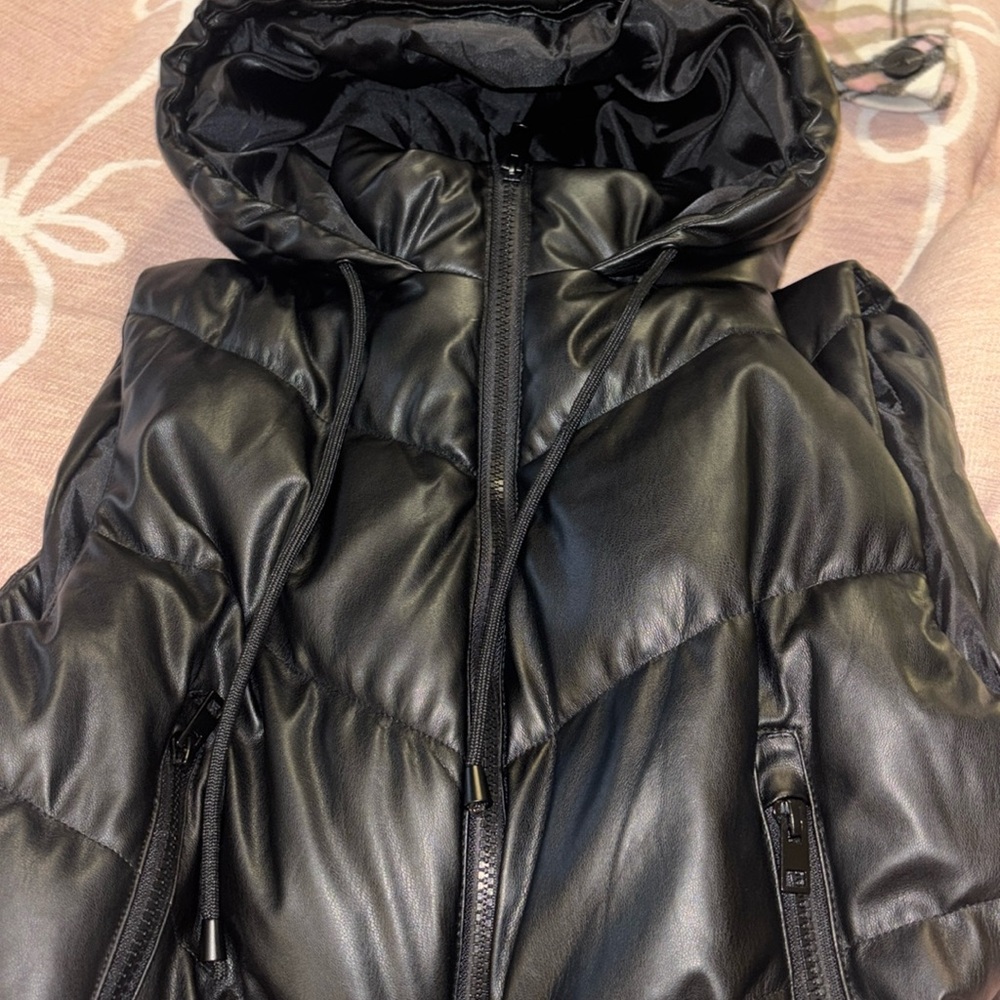 Black puffer Jacket